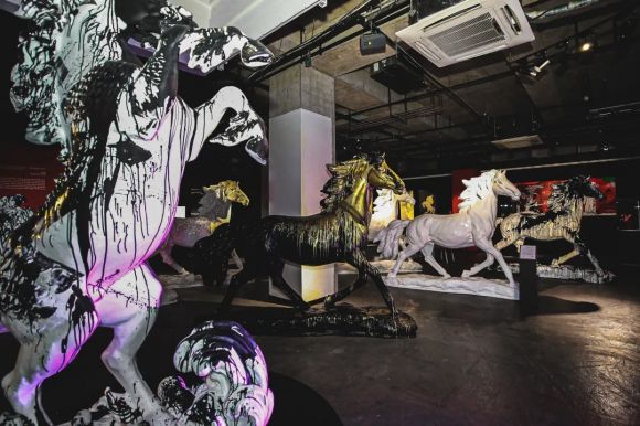 “龙马跃影”马兴文艺术作品巡回展开幕